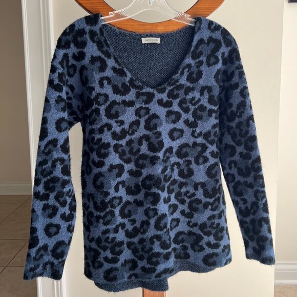 Jamison Sweaters - Jamison blue leopard print sweater size XS